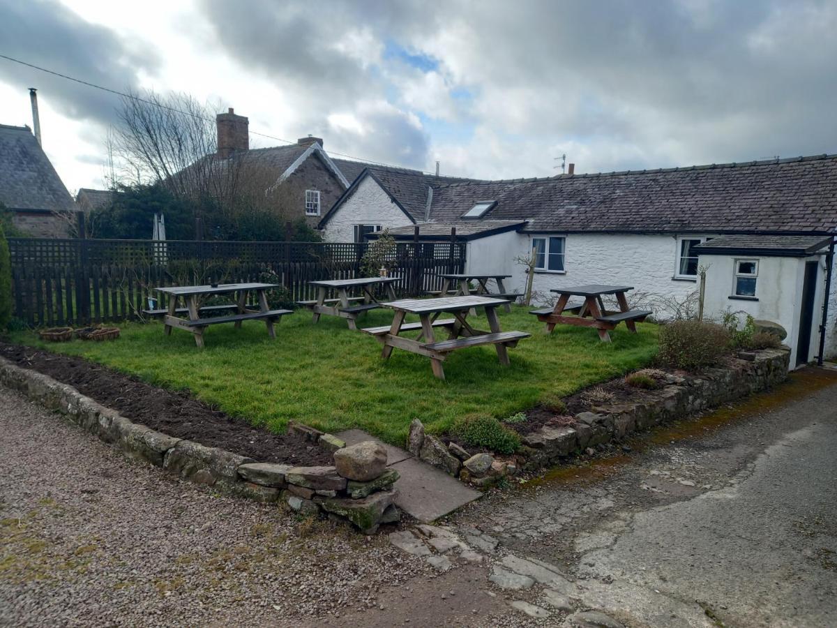 The Crown Inn Wentnor 외부 사진