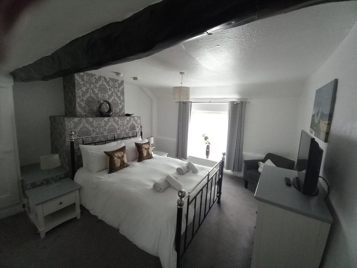 The Crown Inn Wentnor 외부 사진