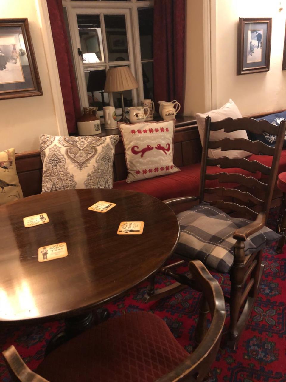The Crown Inn Wentnor 외부 사진